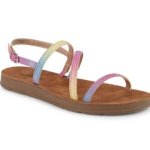 Steve Madden J Plum rainbow rhinestone strappy open toe sandal. Size 3 NWT